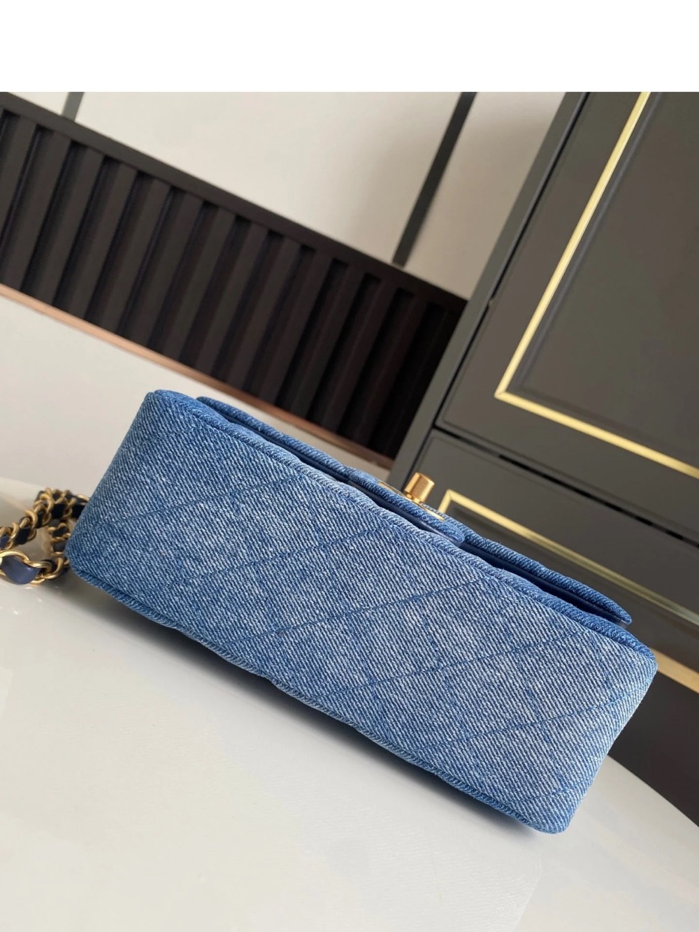 CHANEL Denim Quilted Shoulder Bag in Blue with Gold Hardware - Picture 7 of 13